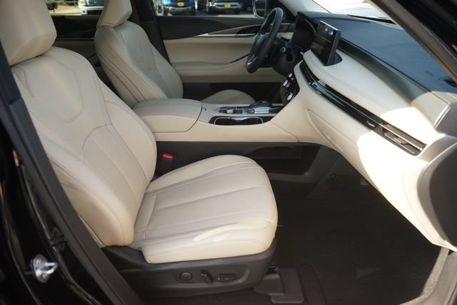 Used 2023 INFINITI QX60 Luxe w/ Cargo Package AWD/4WD image 21