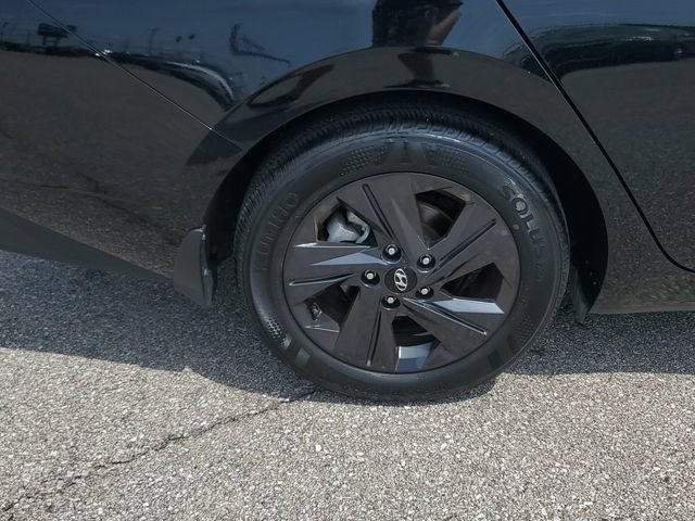 Used 2023 Hyundai Elantra SEL FWD image 6