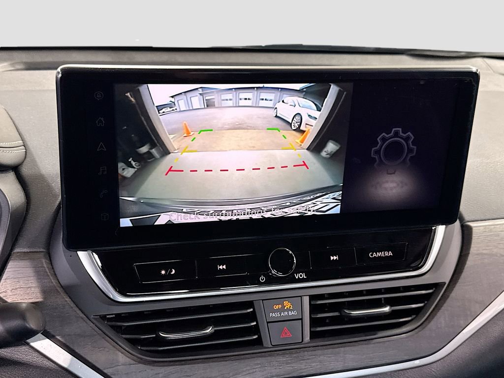 Used 2023 Nissan Altima 2.5 SV w/ SV Premium Package image 22