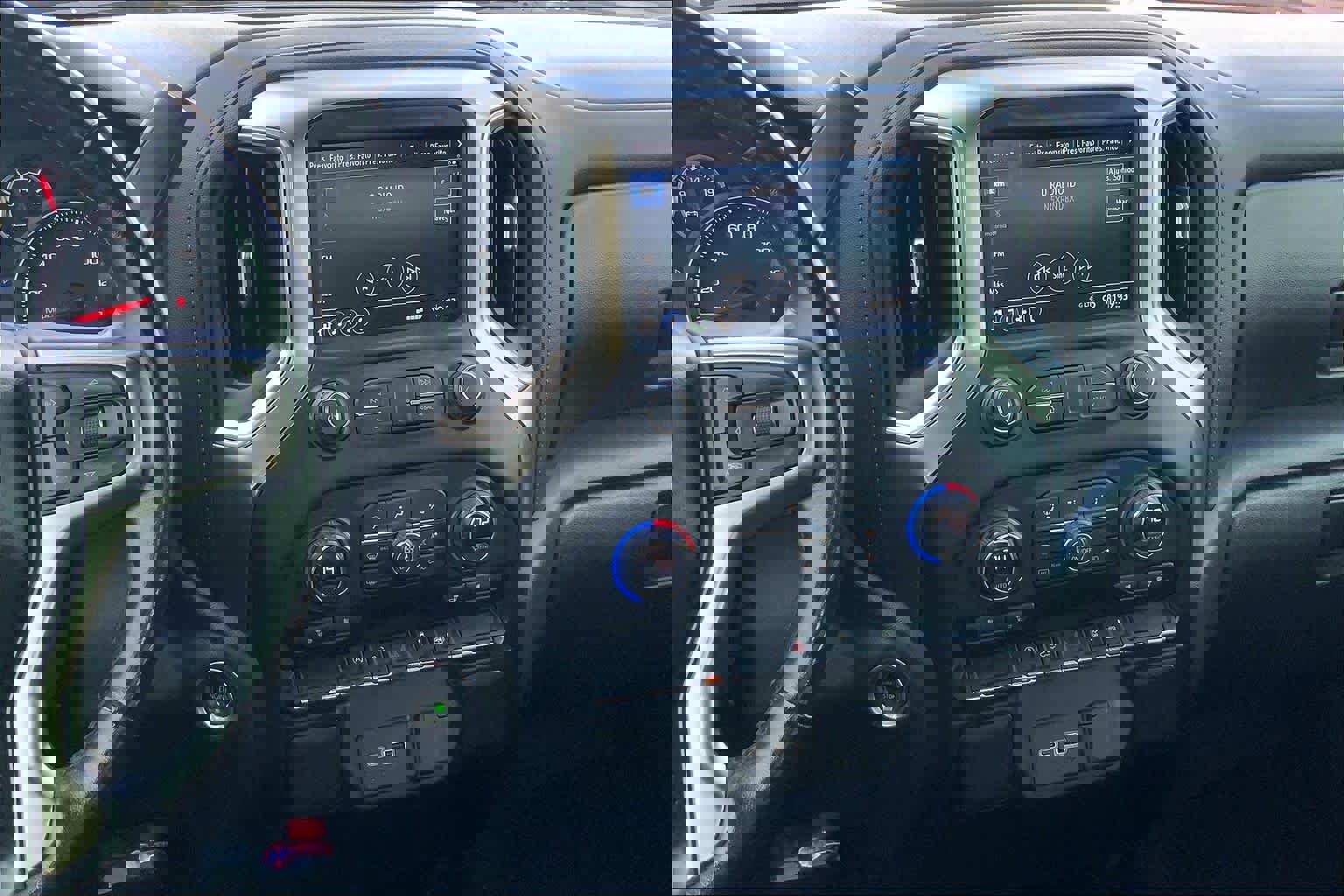 Used 2021 Chevrolet Silverado 1500 LT image 7