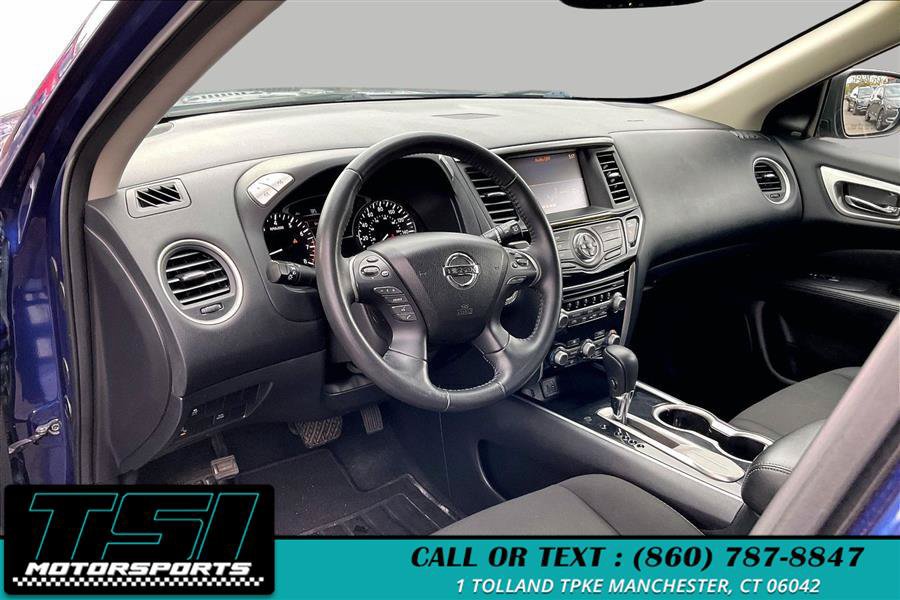 Used 2020 Nissan Pathfinder SV FWD image 12