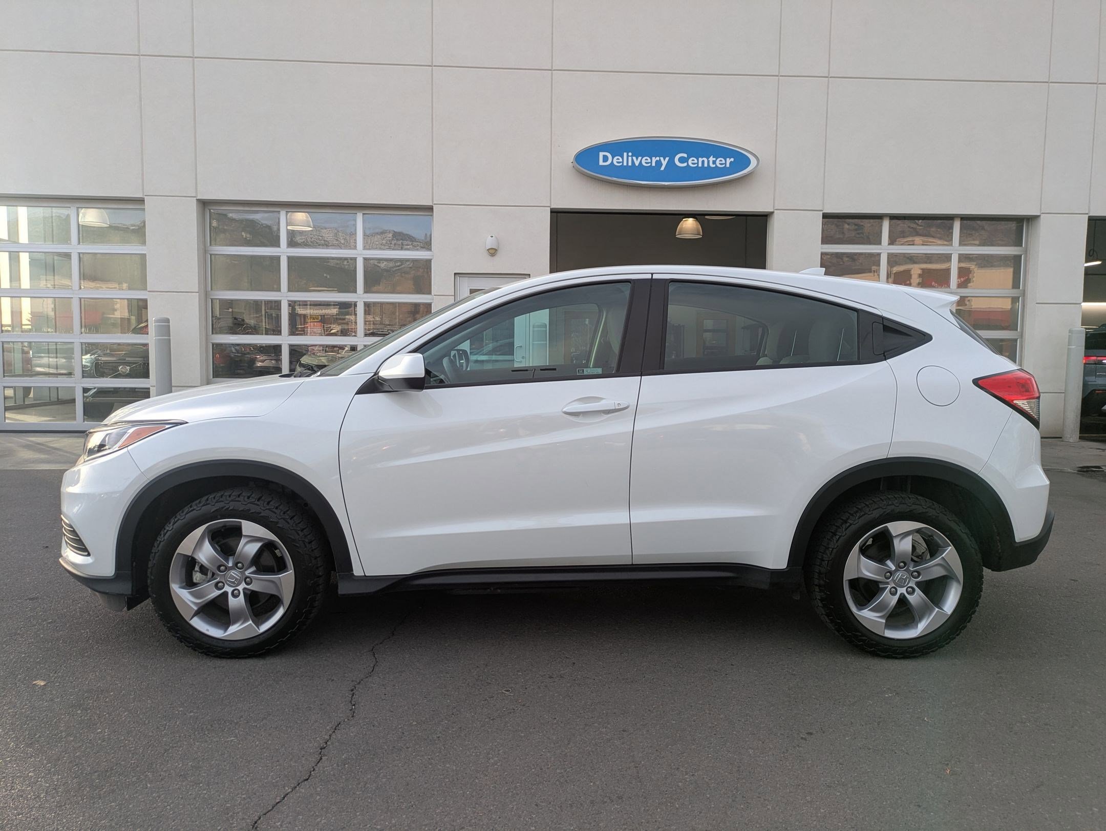 Used 2021 Honda HR-V LX image 9