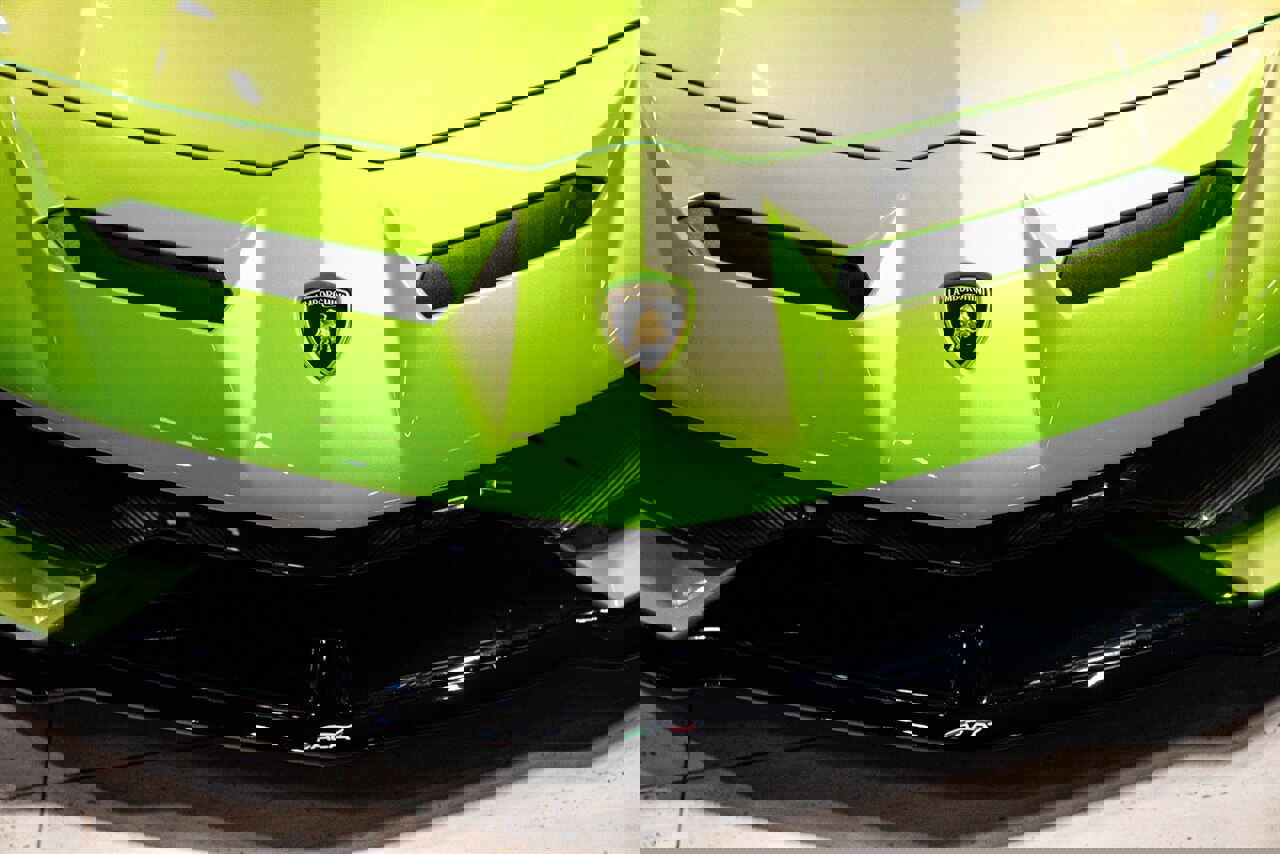 Used 2021 Lamborghini Aventador SVJ image 10