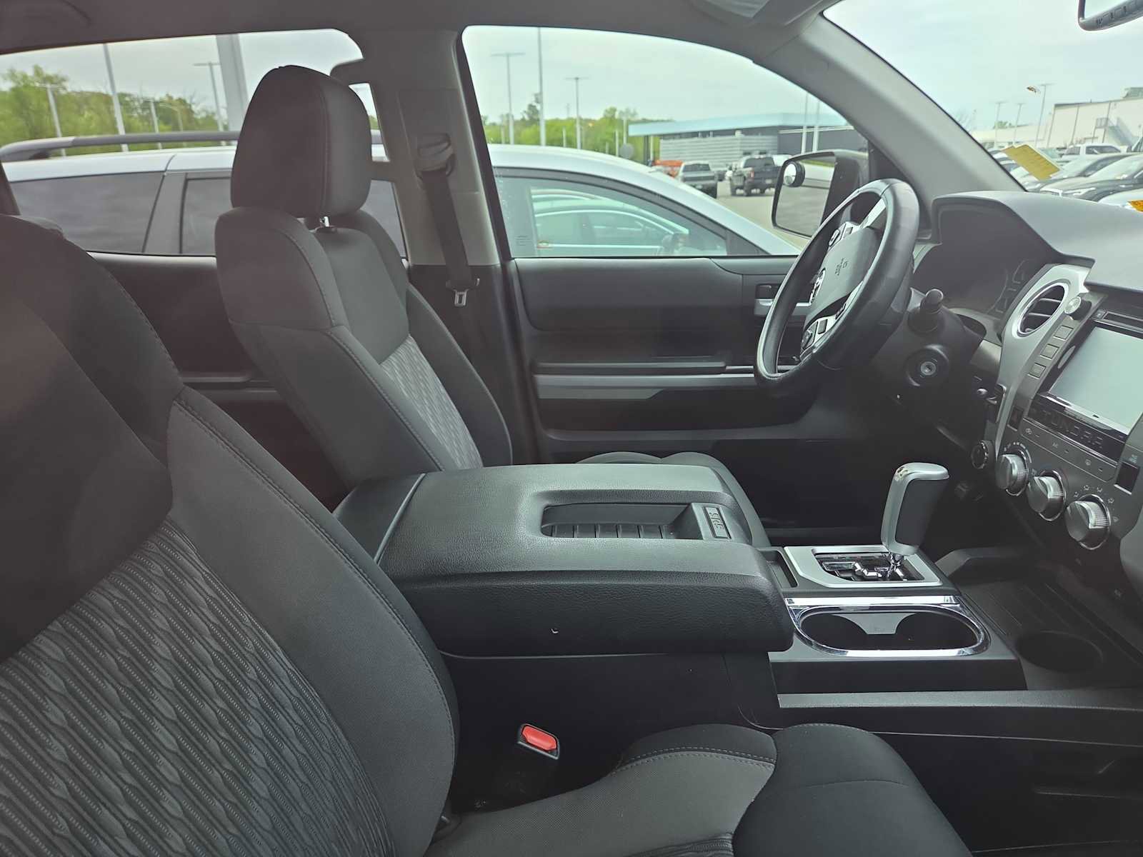 Used 2019 Toyota Tundra SR5 w/ SR5 Upgrade Package image 11