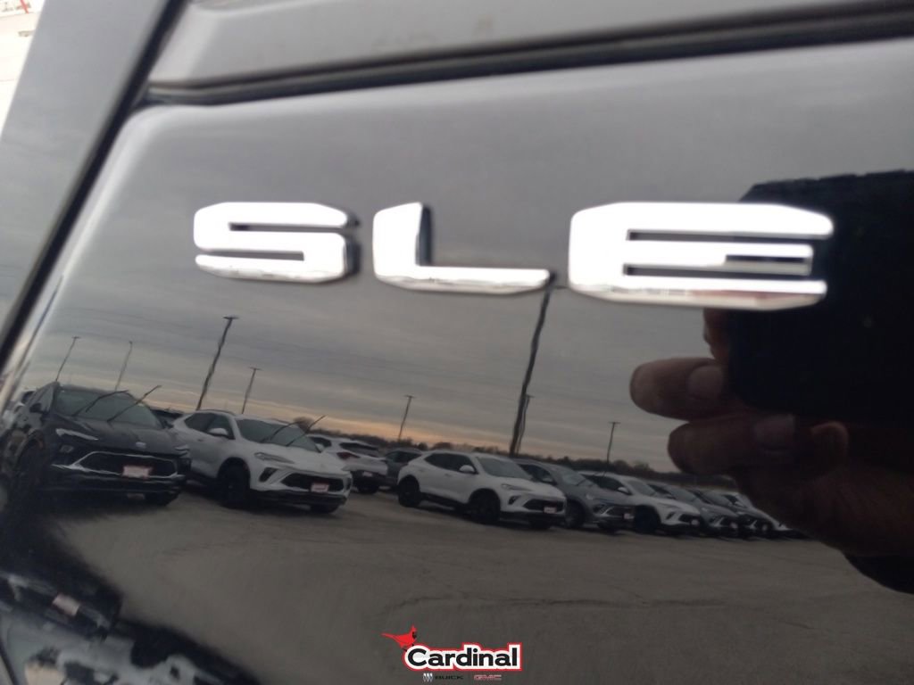 Used 2022 GMC Terrain SLE w/ Fleet Convenience Package image 4