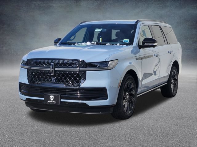 New 2026 Lincoln Navigator Reserve w/ Jet Appearance Package AWD/4WD image 3