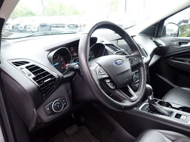 Used 2018 Ford Escape Titanium w/ Ford Safe & Smart Package AWD/4WD image 16