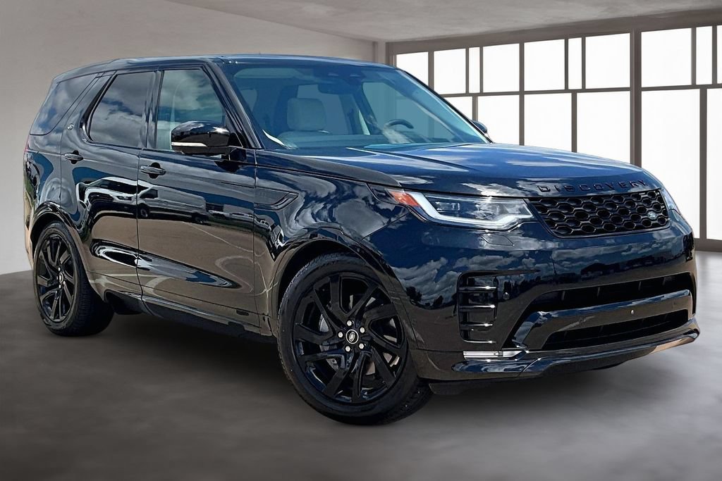 Certified 2025 Land Rover Discovery Dynamic SE AWD/4WD image 11