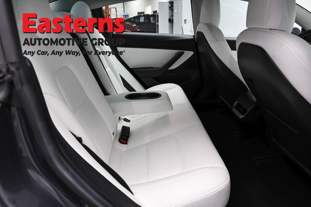 Used 2018 Tesla Model 3 Long Range AWD/4WD image 17