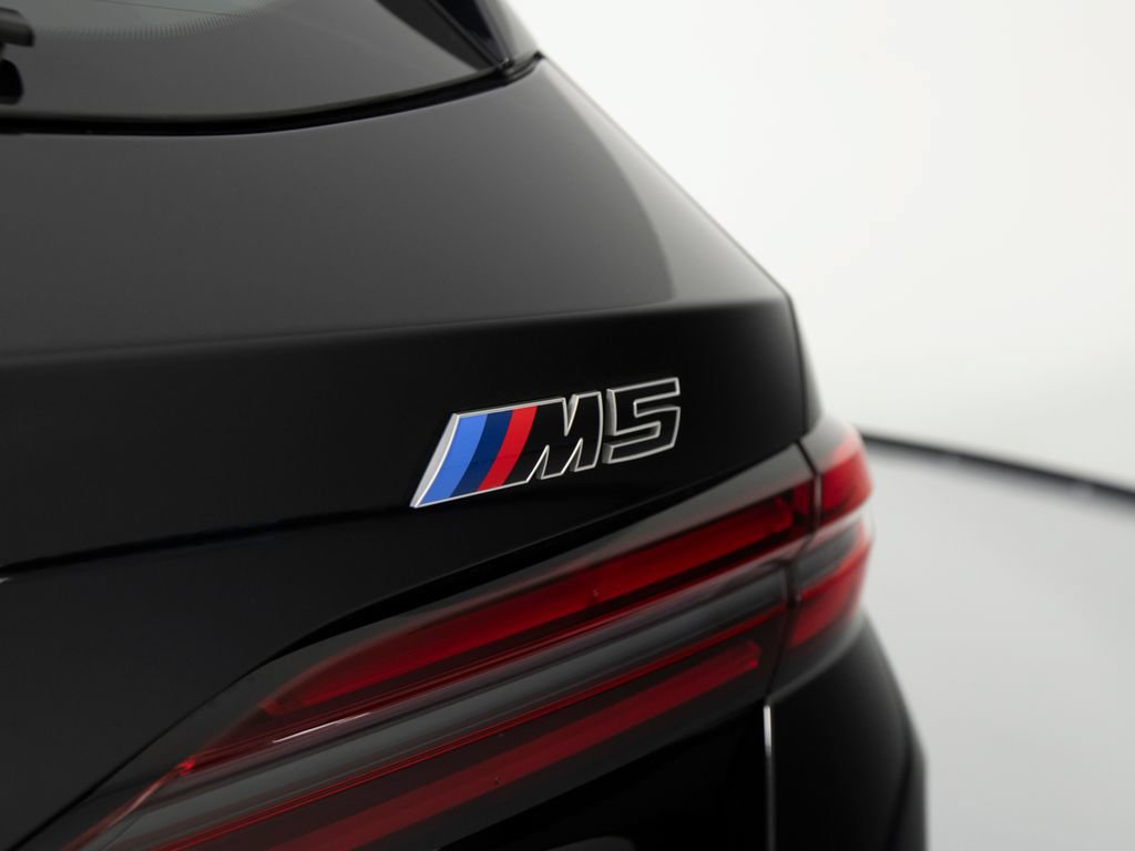 Used 2026 BMW M5 Touring AWD/4WD image 46