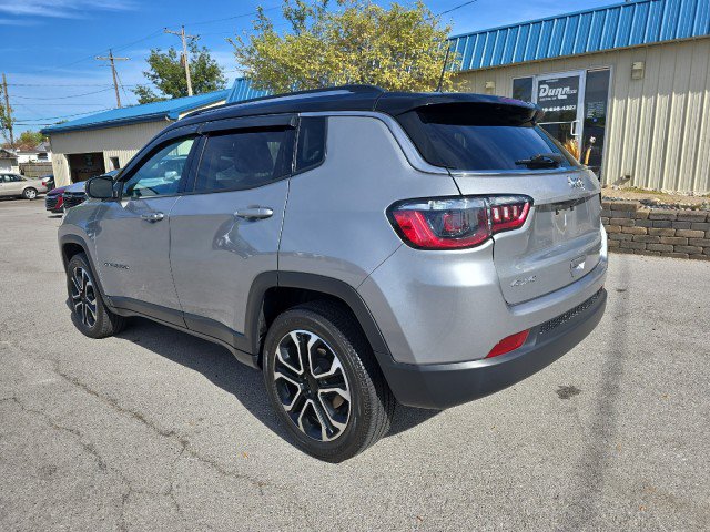 Used 2022 Jeep Compass Limited AWD/4WD image 3