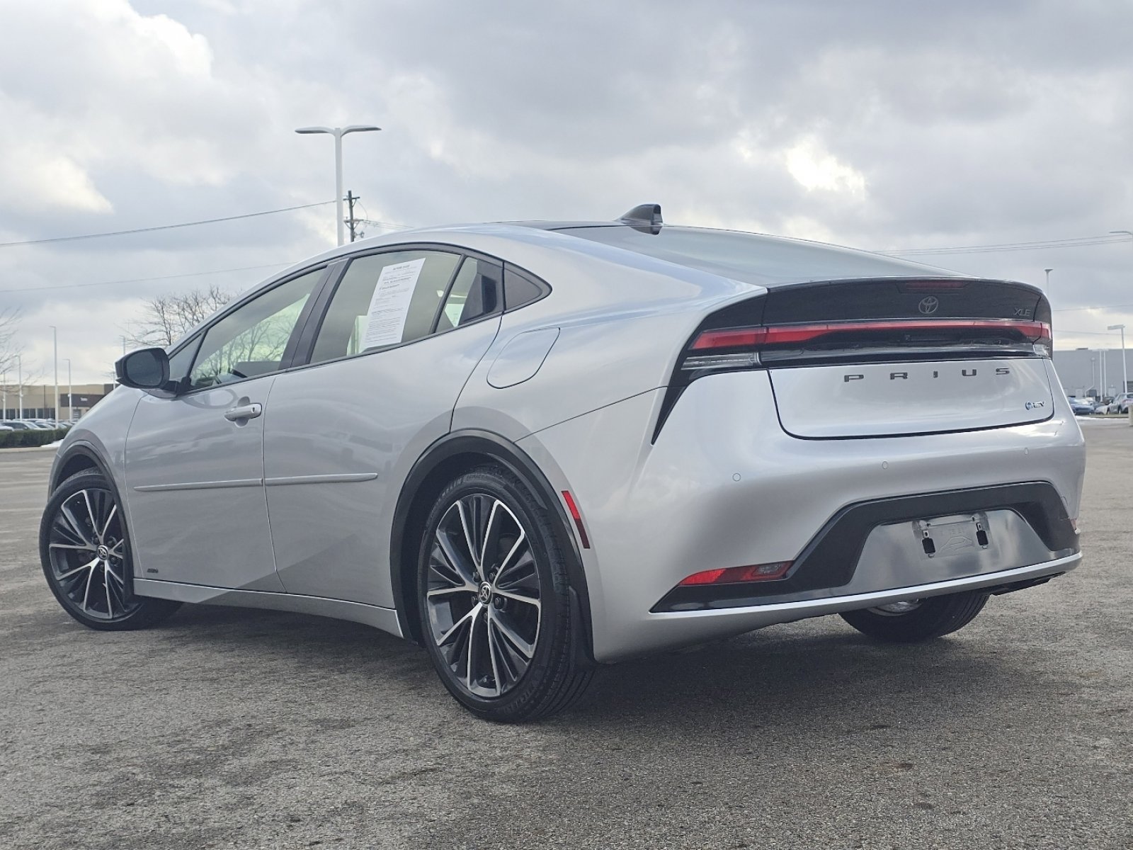 Used 2023 Toyota Prius XLE image 21