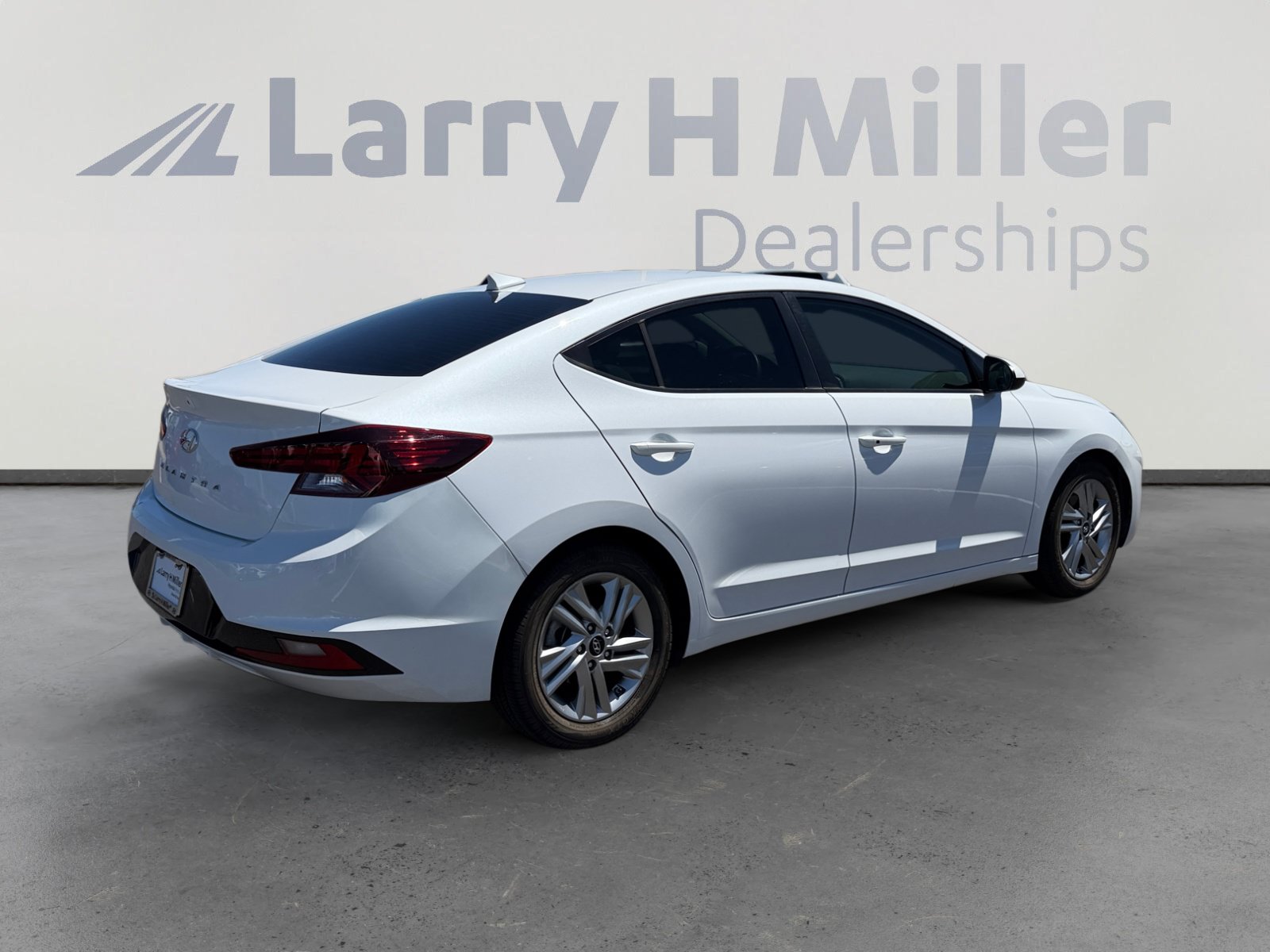 Used 2020 Hyundai Elantra Value Edition w/ Cargo Package (C1) FWD image 3