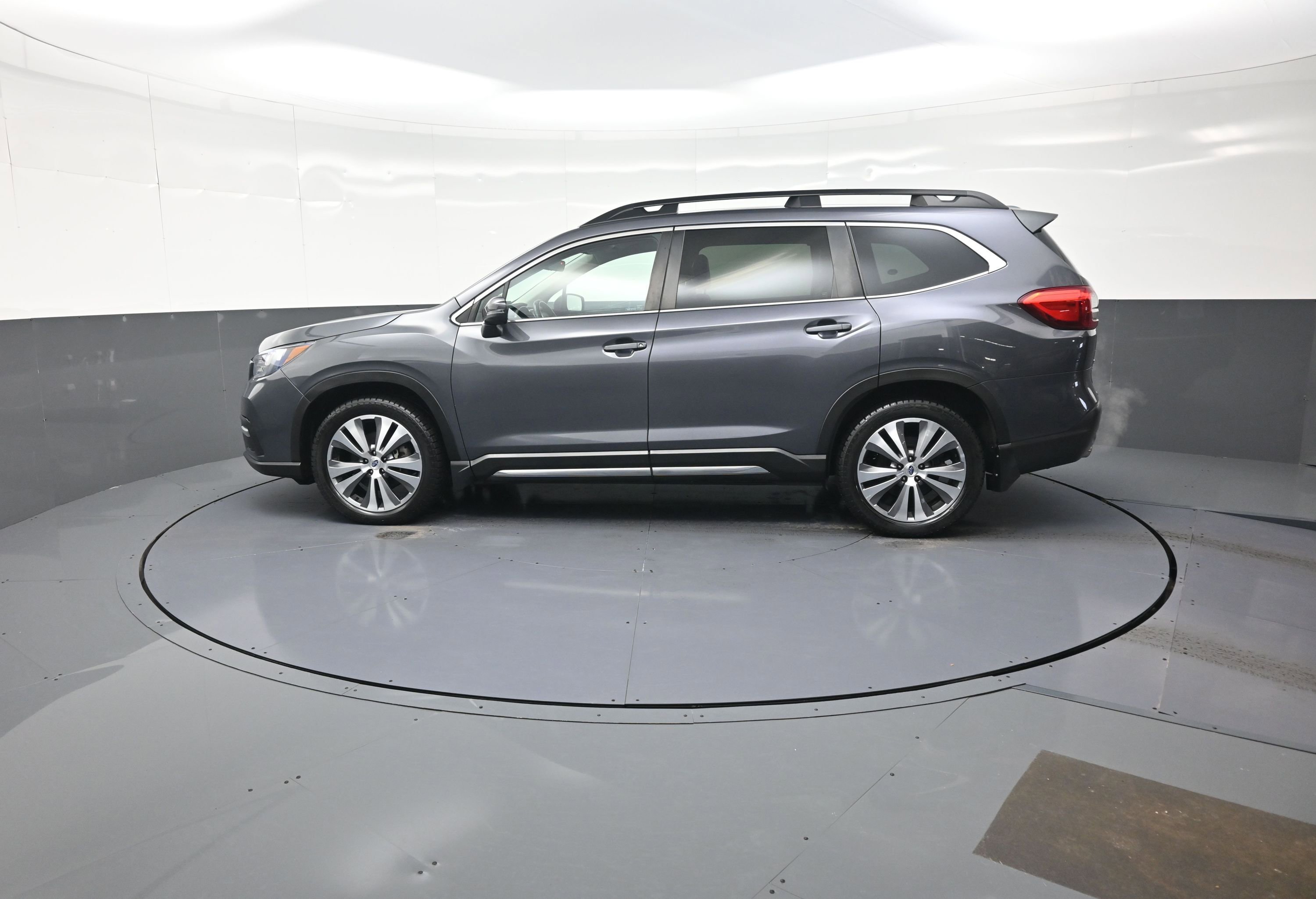 Used 2022 Subaru Ascent Limited image 6