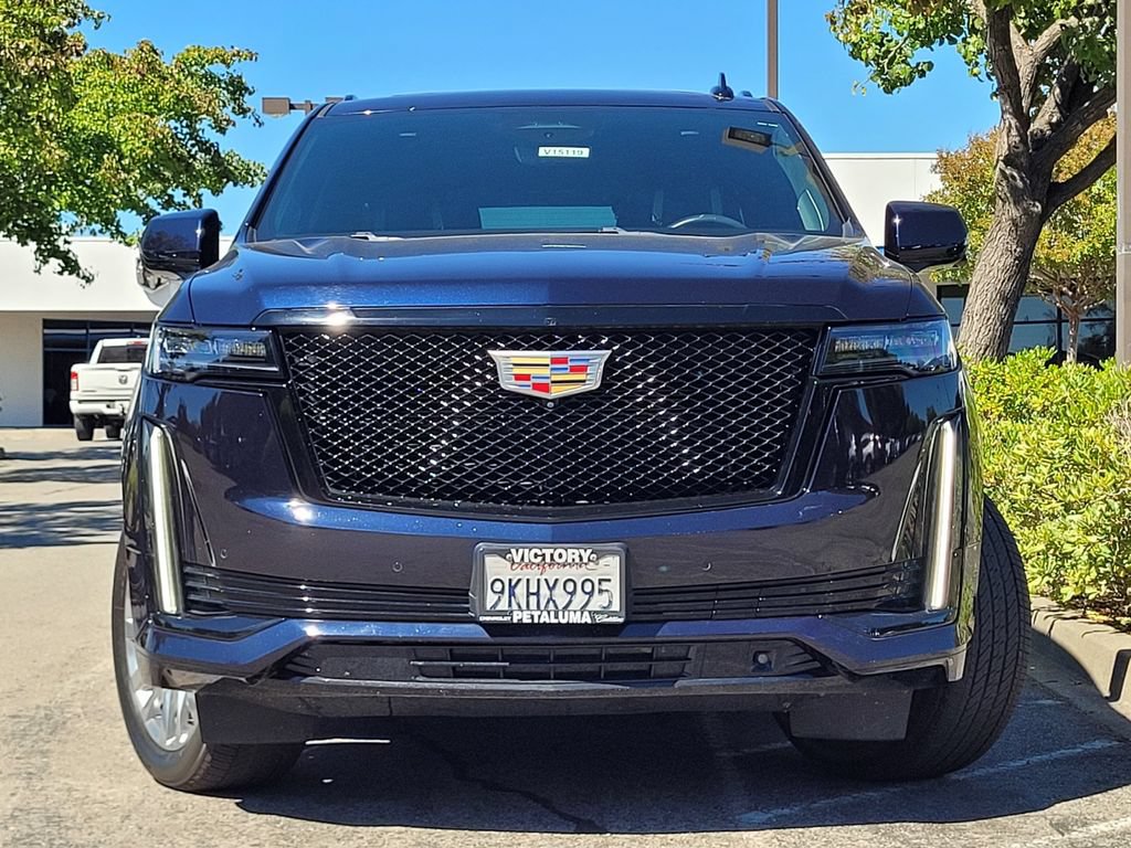 Used 2022 Cadillac Escalade Sport Platinum AWD/4WD image 2