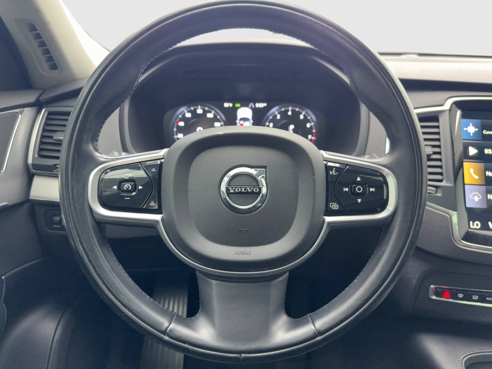 Used 2022 Volvo XC90 T5 Momentum AWD/4WD image 19