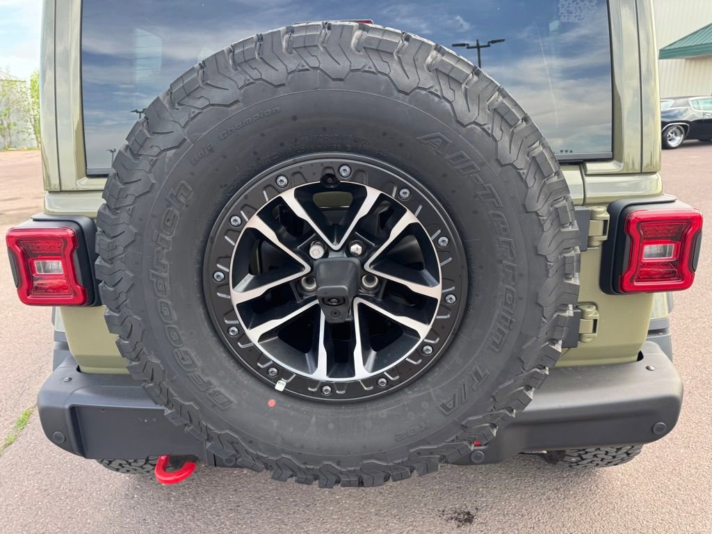 Used 2026 Jeep Wrangler Unlimited Rubicon AWD/4WD image 28