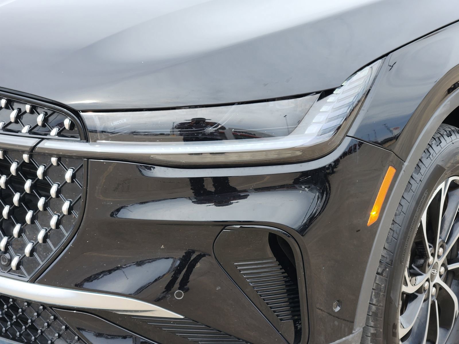 Used 2024 Lincoln Nautilus Premier image 11