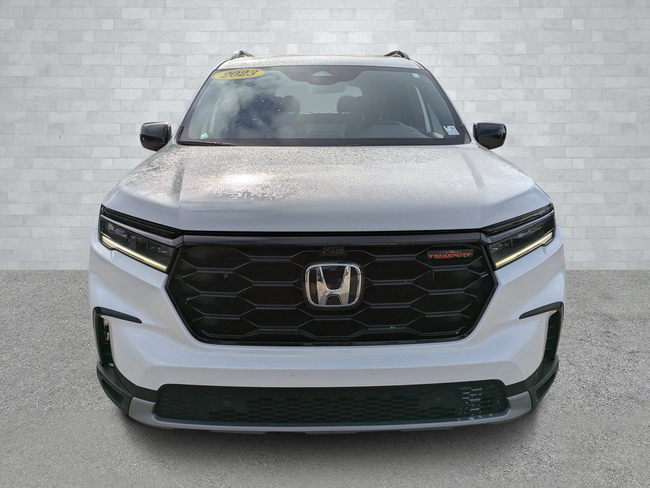 Used 2023 Honda Pilot TrailSport image 3