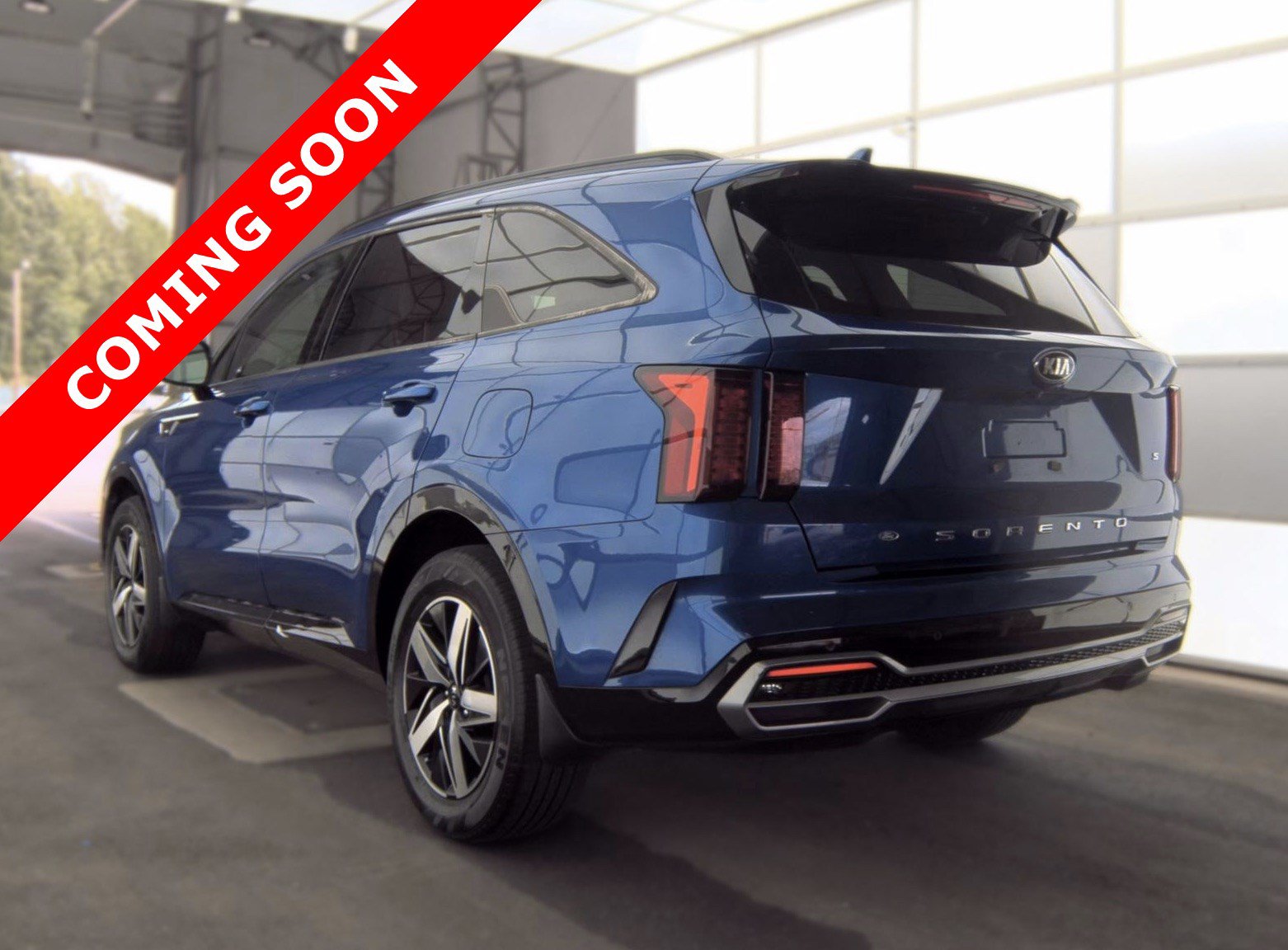 Used 2021 Kia Sorento S w/ Panoramic Sunroof Package FWD image 4
