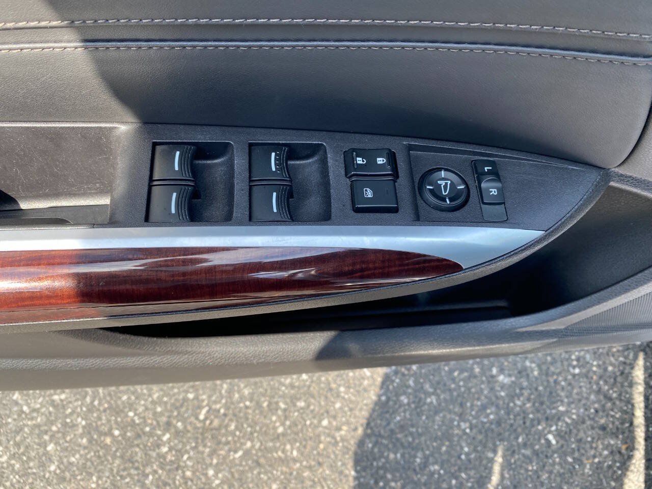 Used 2015 Acura TLX w/ Technology Package FWD image 12