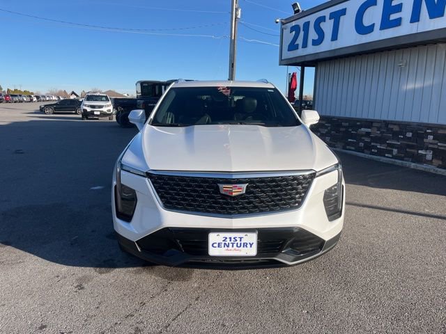 Used 2024 Cadillac XT4 Premium Luxury AWD/4WD image 4