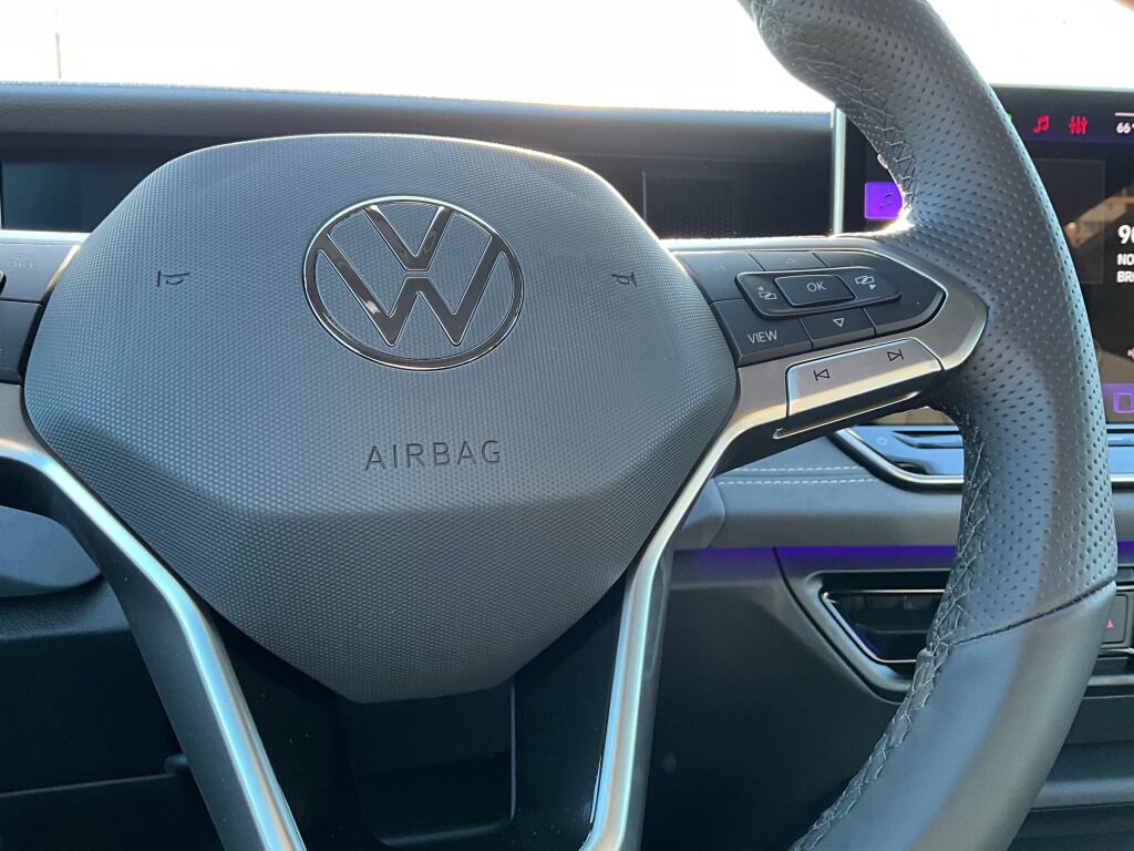 New 2026 Volkswagen Tiguan SE R-Line image 21