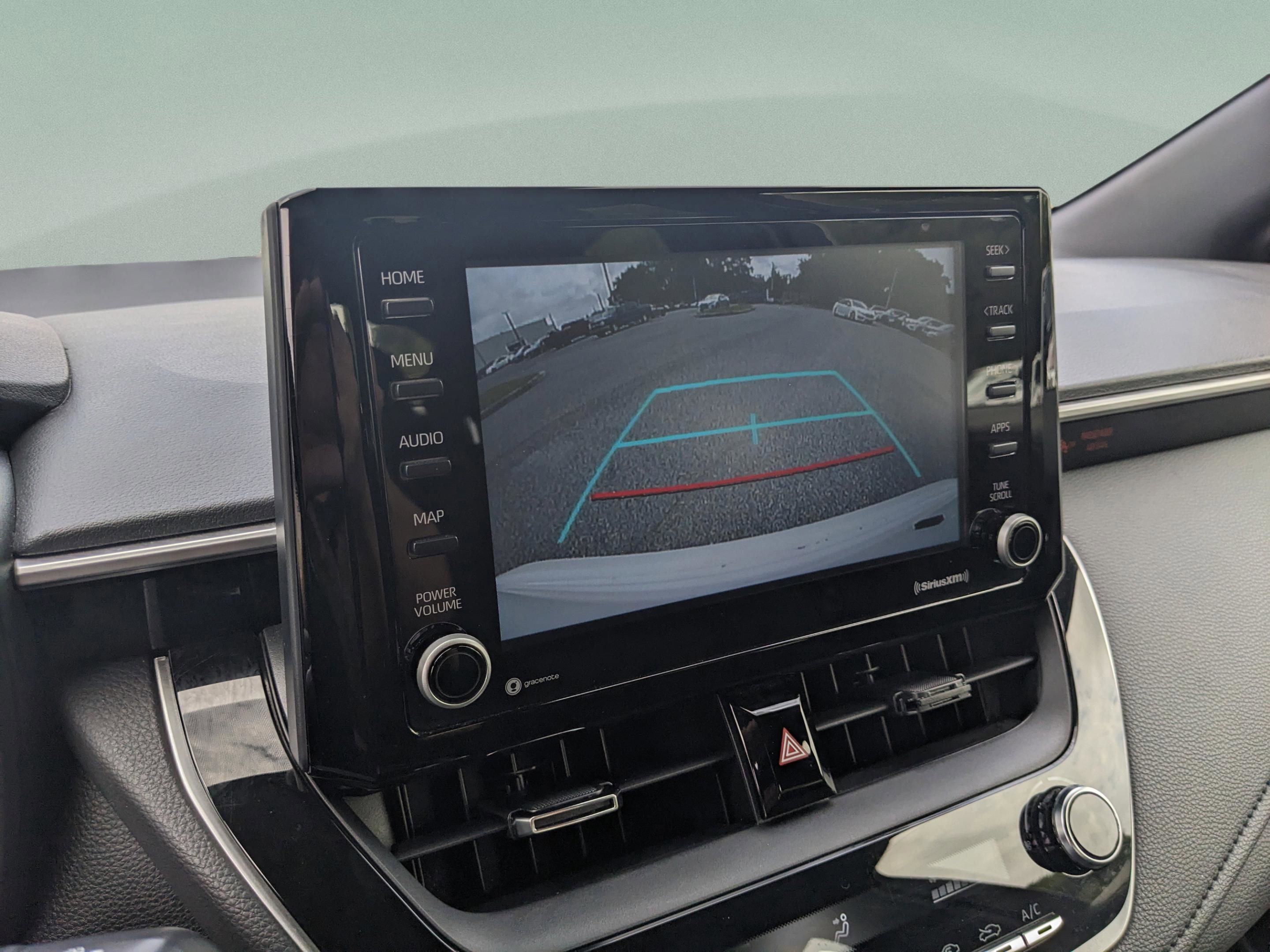 Used 2022 Toyota Corolla SE image 32