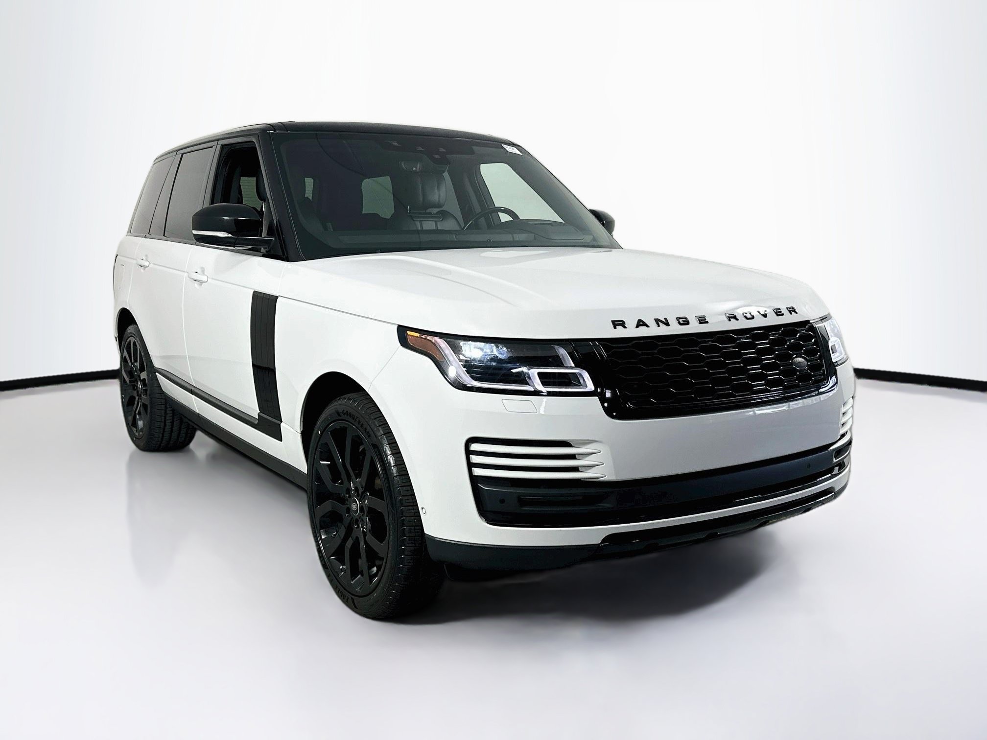 Used 2021 Land Rover Range Rover Westminster Edition AWD/4WD image 3