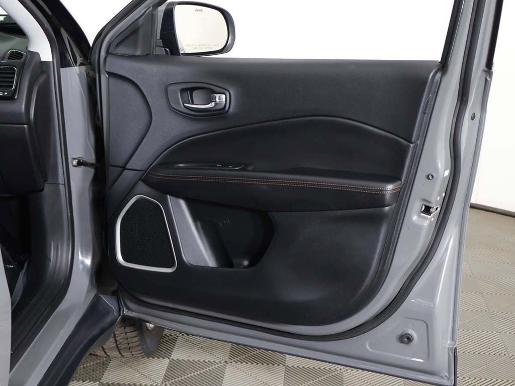 Used 2020 Jeep Compass Limited image 20