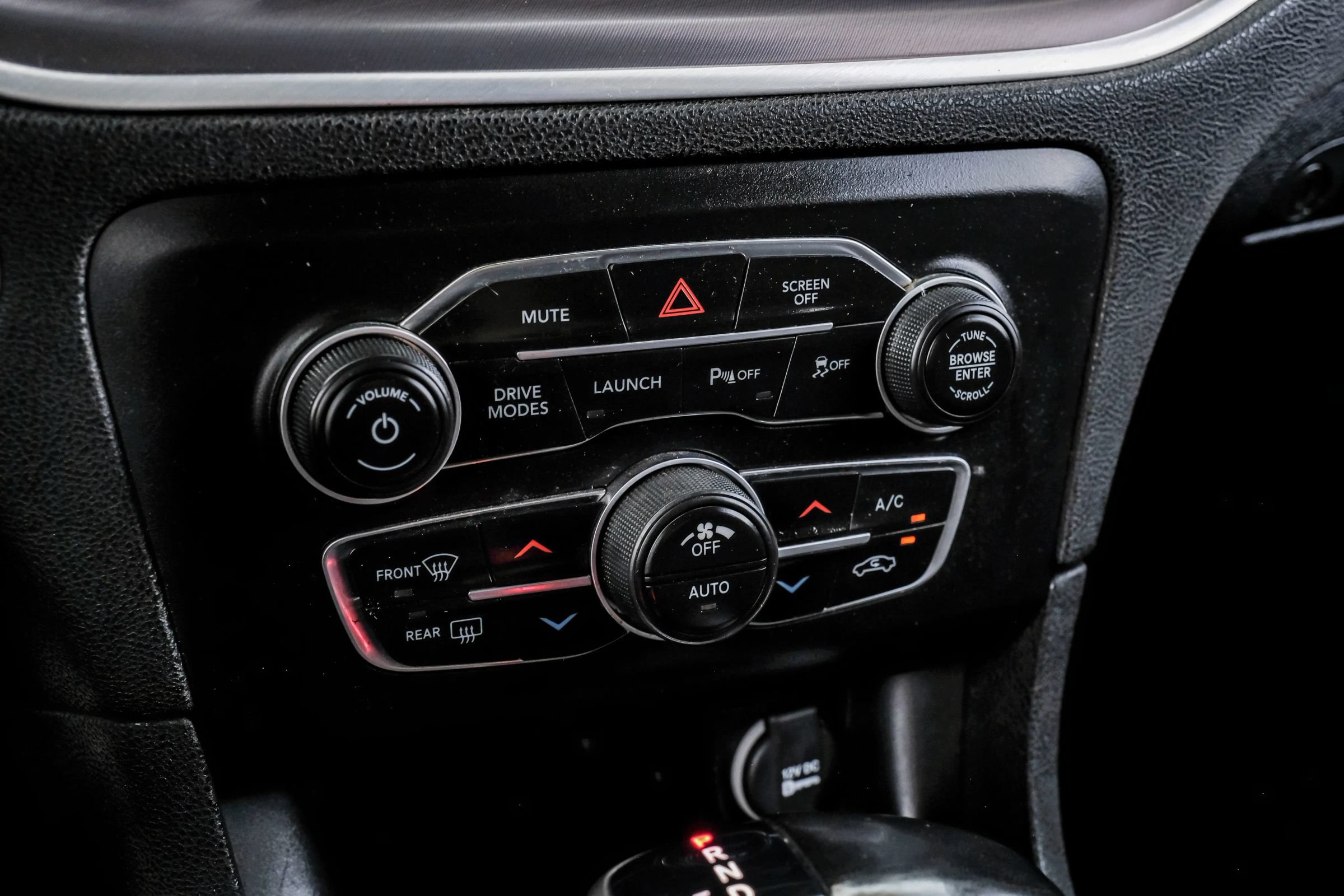 Used 2020 Dodge Charger Scat Pack w/ Navigation & Travel Group RWD image 32