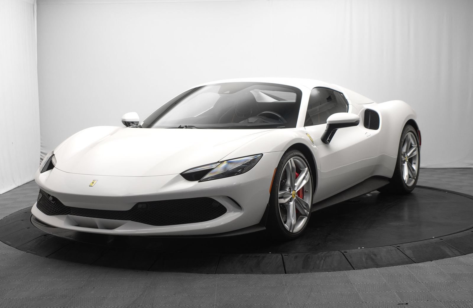 Used 2025 Ferrari 296 GTS RWD image 15