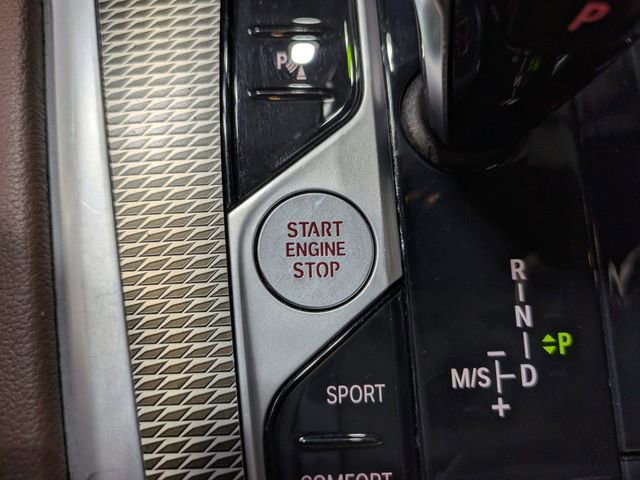 Used 2021 BMW X6 xDrive40i w/ M Sport Package image 30