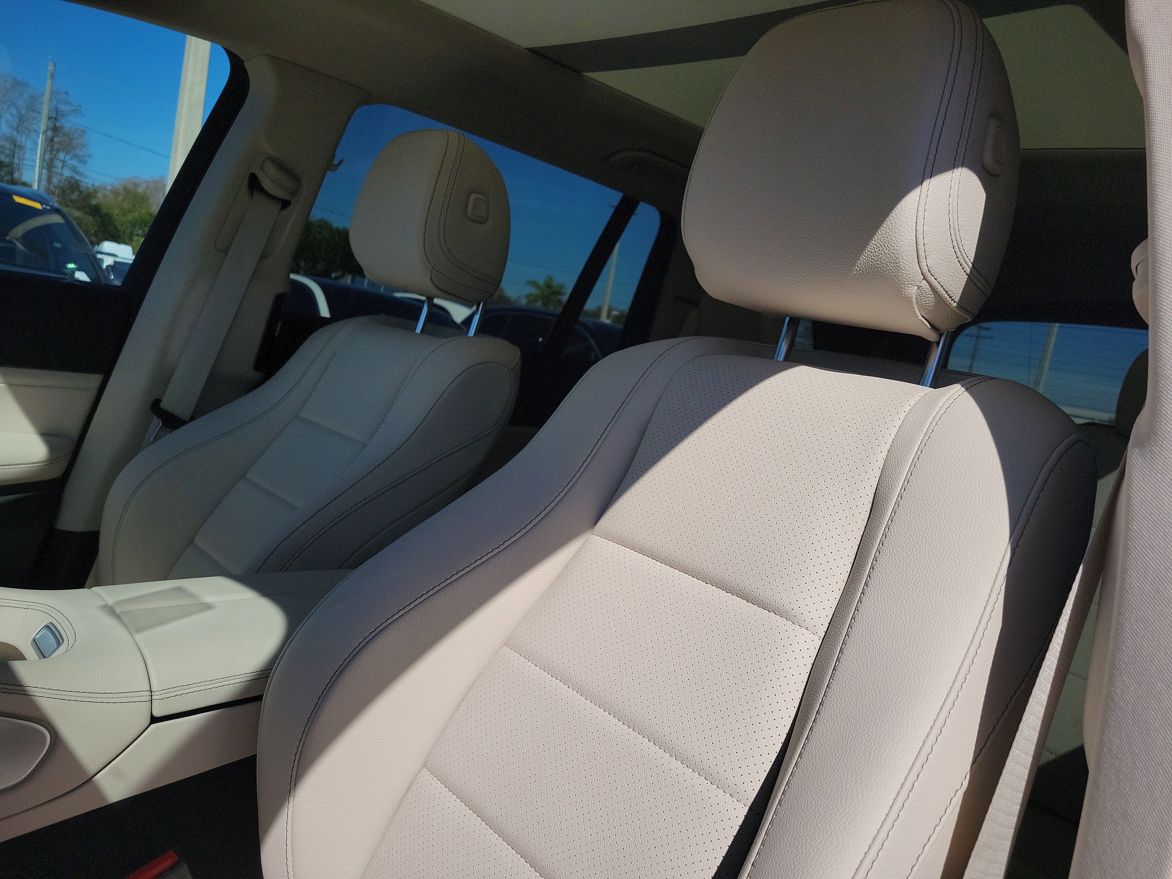 Certified 2026 Mercedes-Benz GLS 450 4MATIC image 24