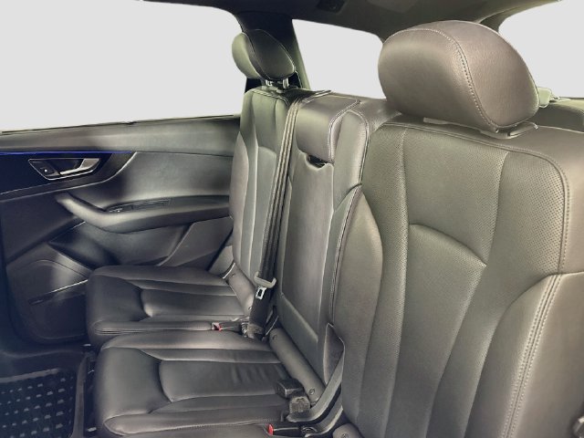 Used 2017 Audi Q7 3.0T Prestige AWD/4WD image 25