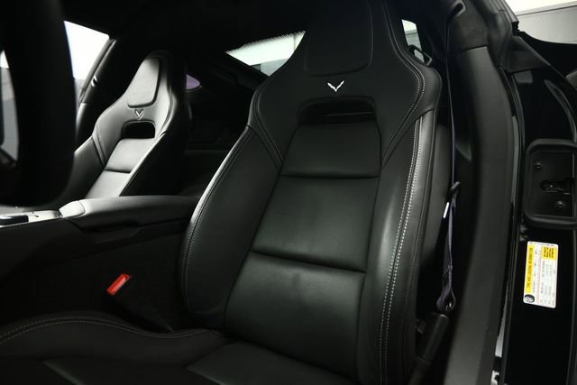Used 2015 Chevrolet Corvette Z06 w/ 3LZ Preferred Equipment Group RWD image 45
