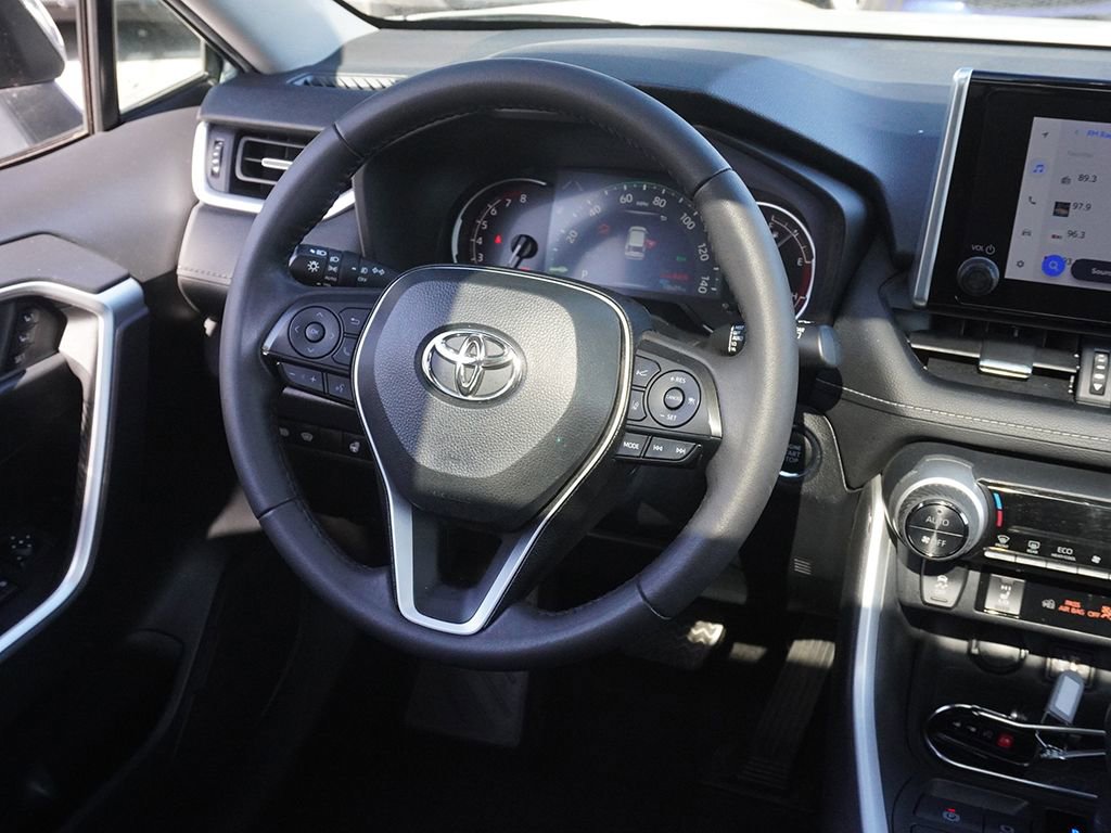 Used 2023 Toyota RAV4 XLE Premium AWD/4WD image 33