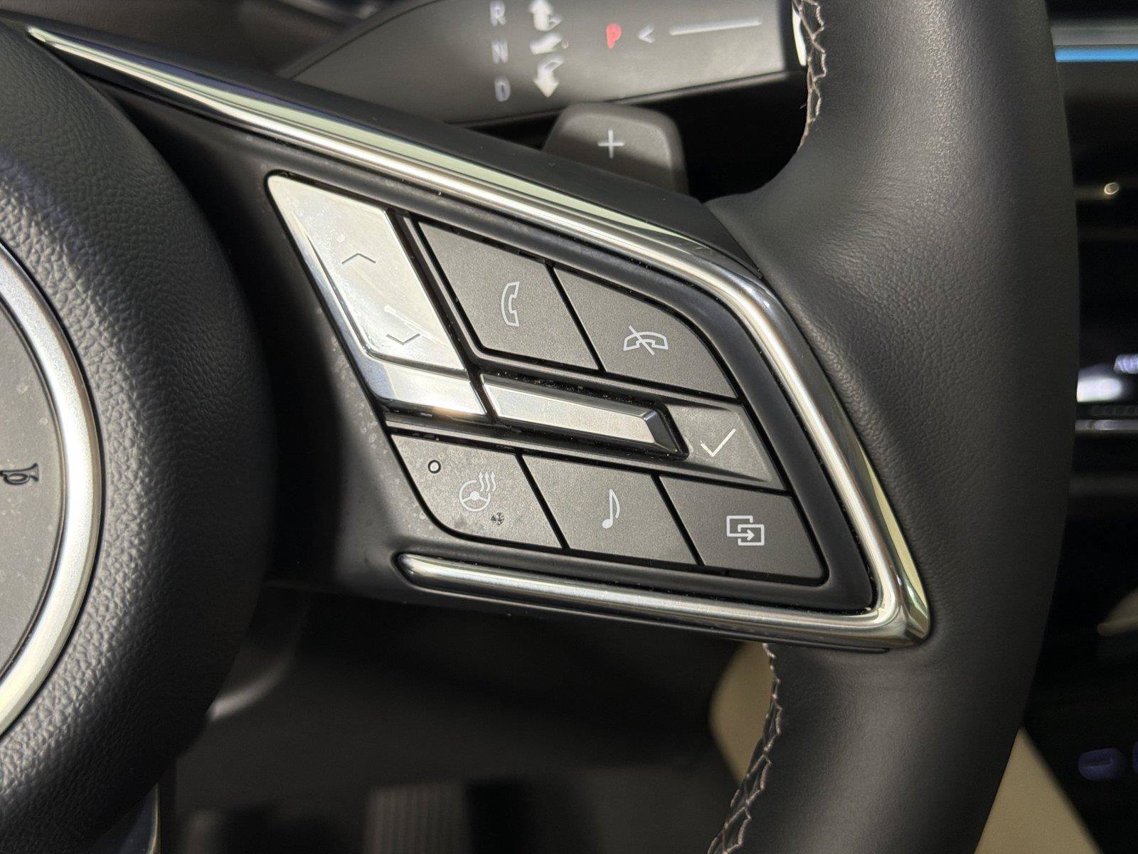 Certified 2024 Buick Envision Preferred AWD/4WD image 25