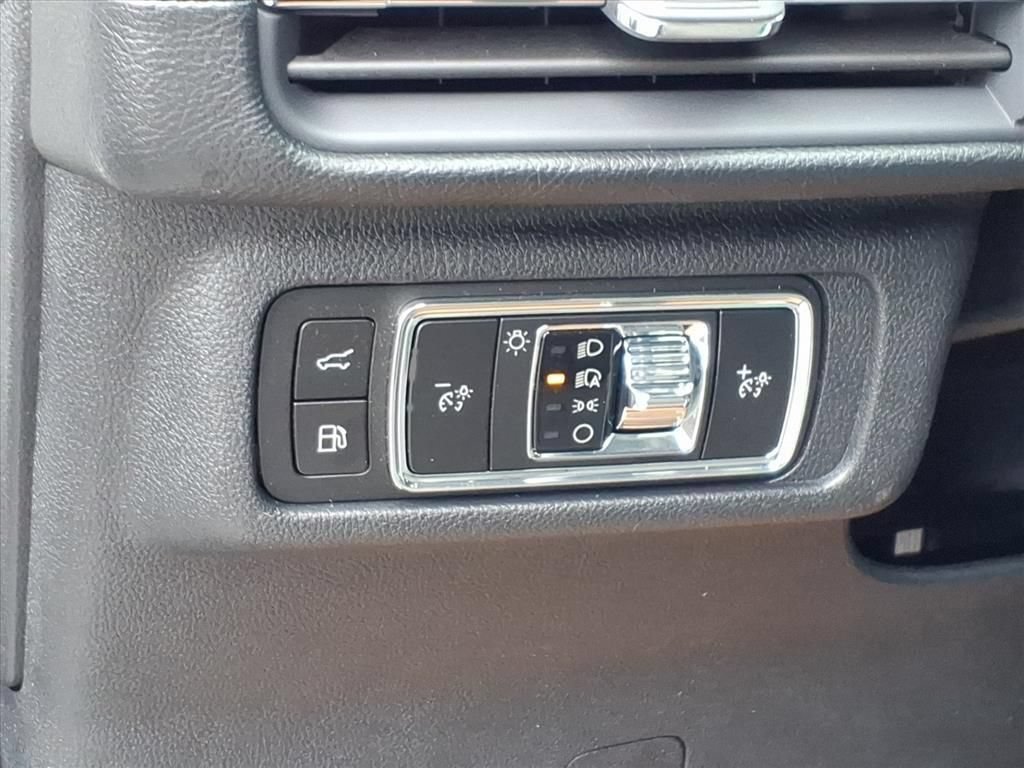 New 2026 Lincoln Corsair Grand Touring AWD/4WD image 19