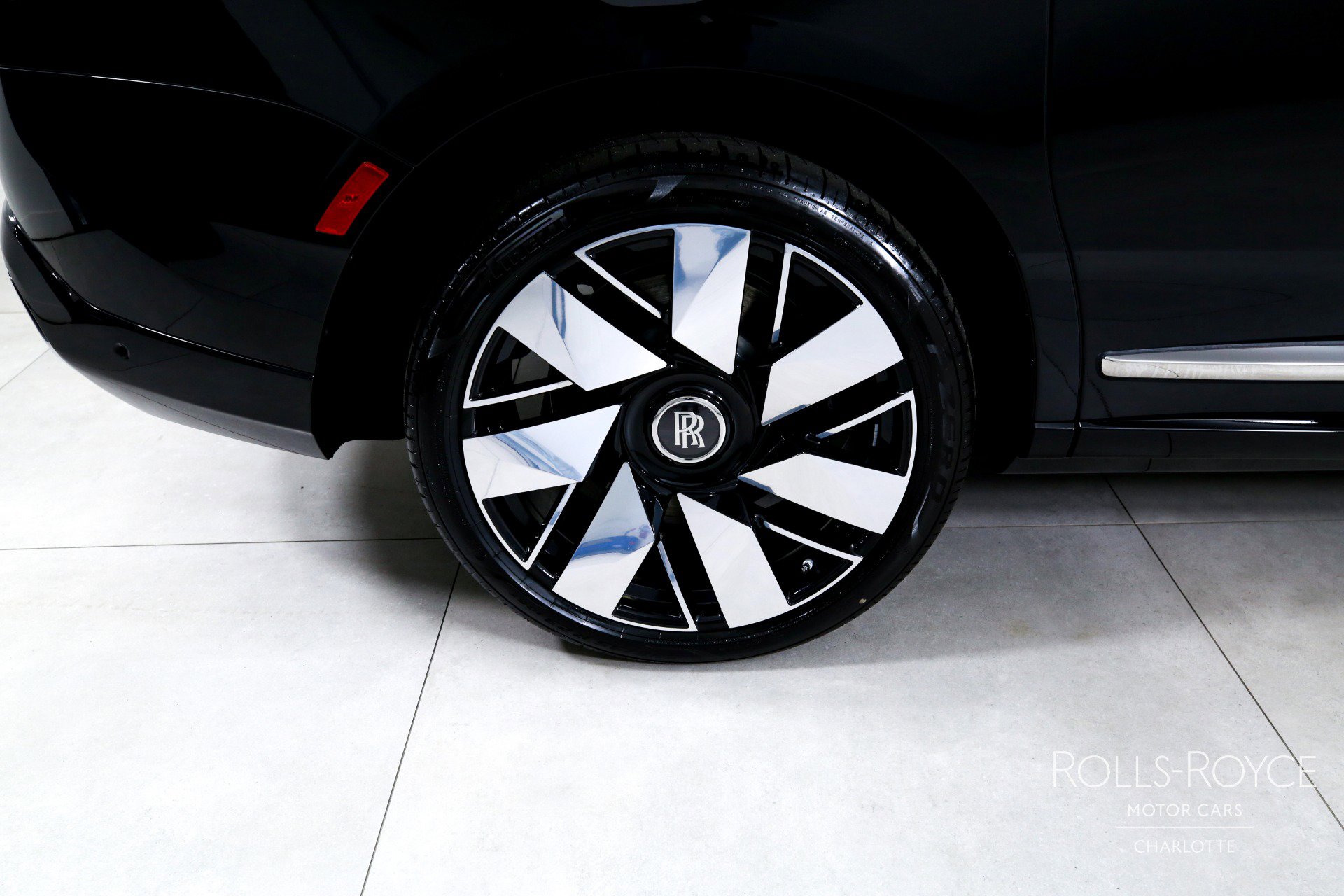 New 2026 Rolls-Royce Cullinan AWD/4WD image 41