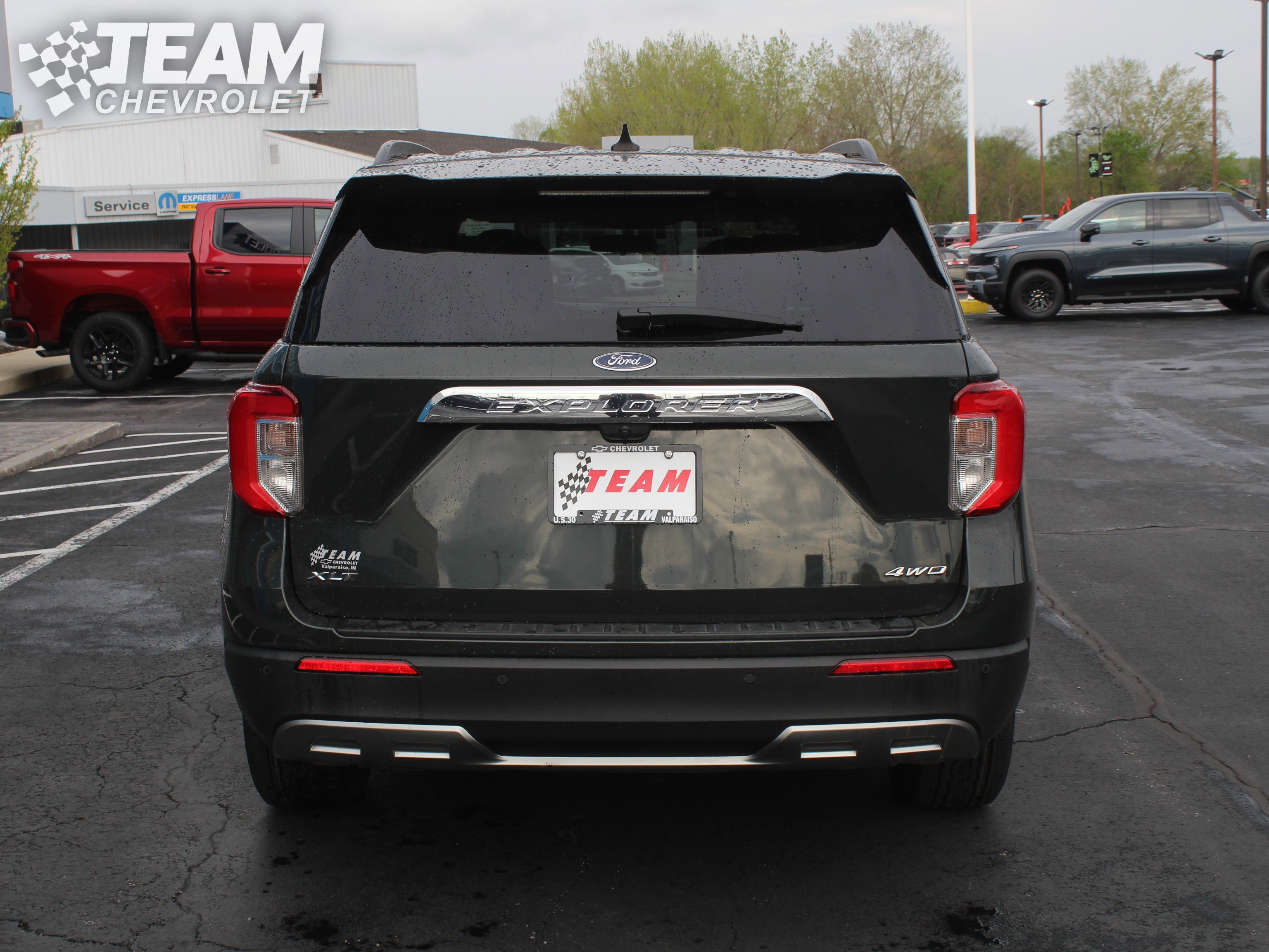 Used 2022 Ford Explorer XLT w/ Equipment Group 202A AWD/4WD image 5