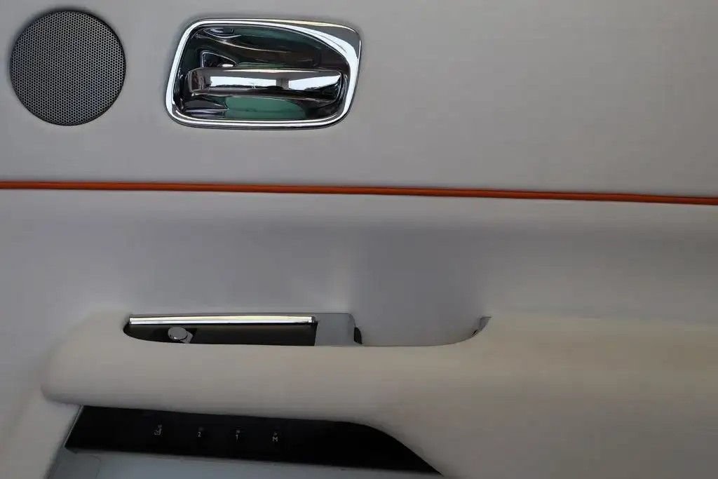 Used 2021 Rolls-Royce Wraith RWD image 20
