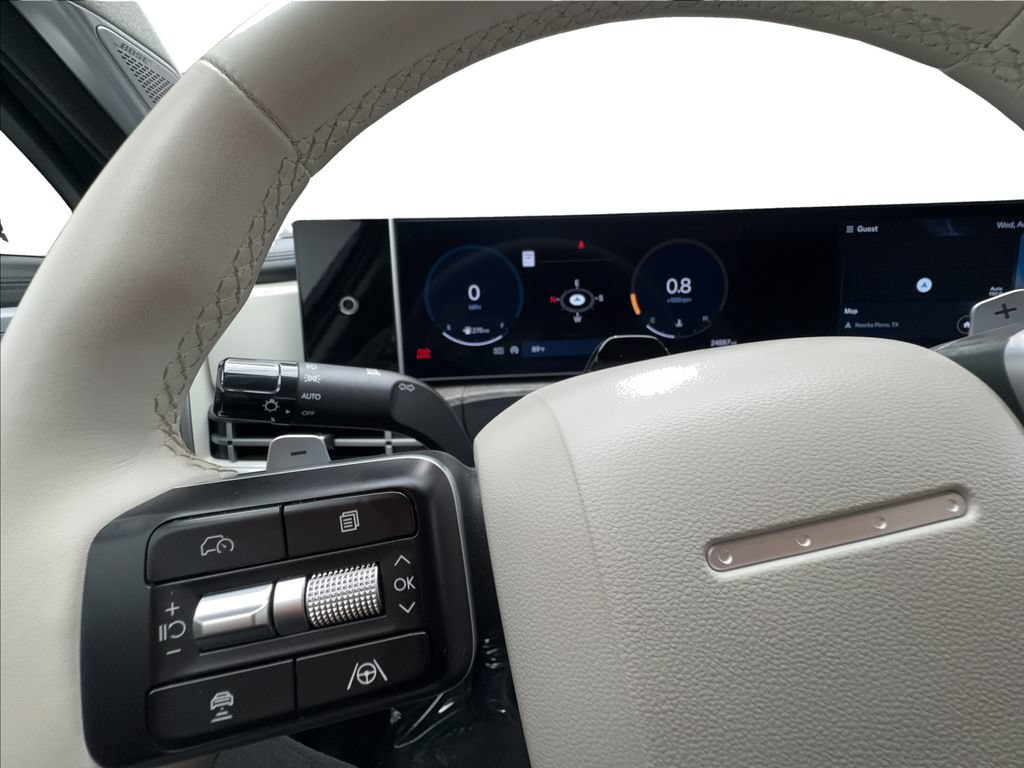 Used 2025 Hyundai Santa Fe Limited FWD image 42