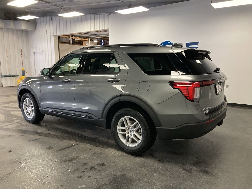 New 2026 Ford Explorer Active image 7