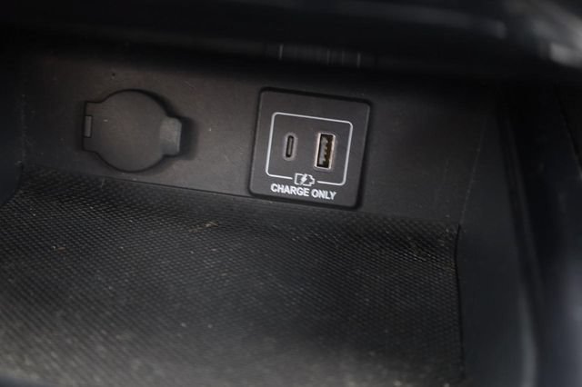 Used 2019 Nissan Pathfinder SV w/ SV All Weather Package AWD/4WD image 18