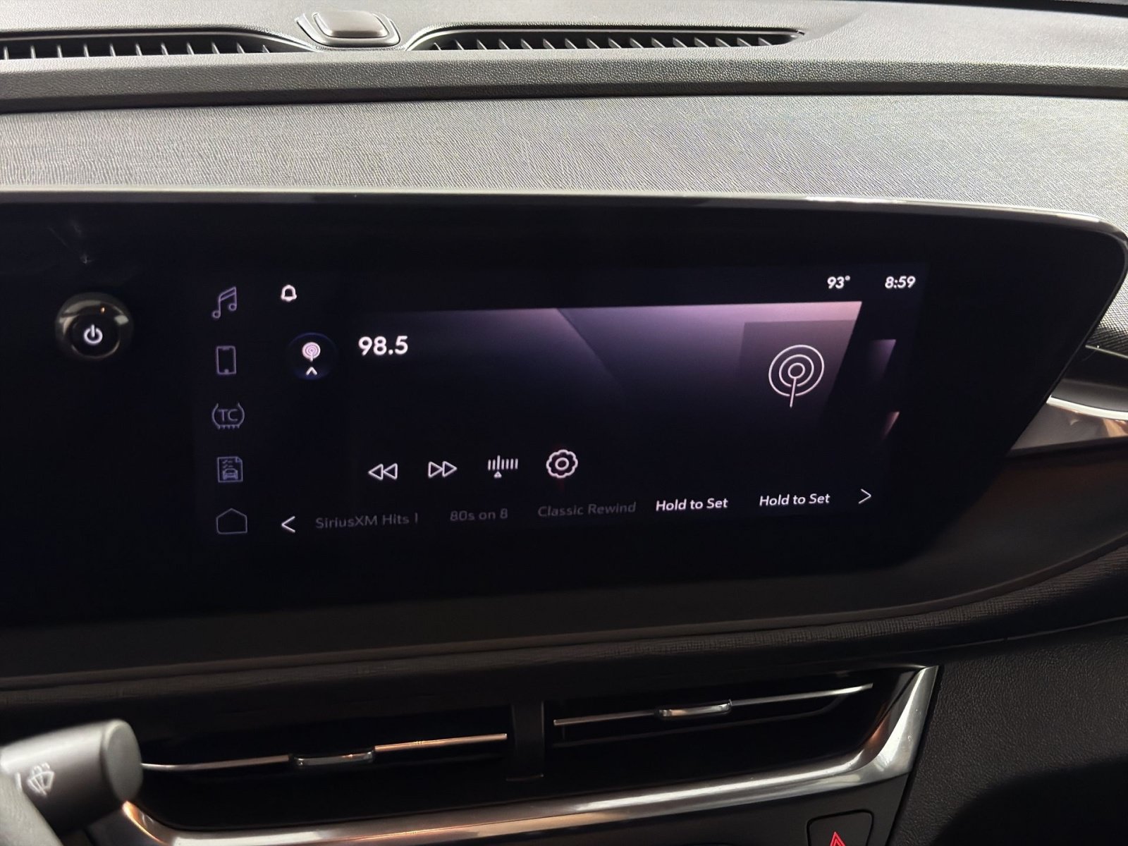 Used 2024 Buick Envista Preferred FWD image 18