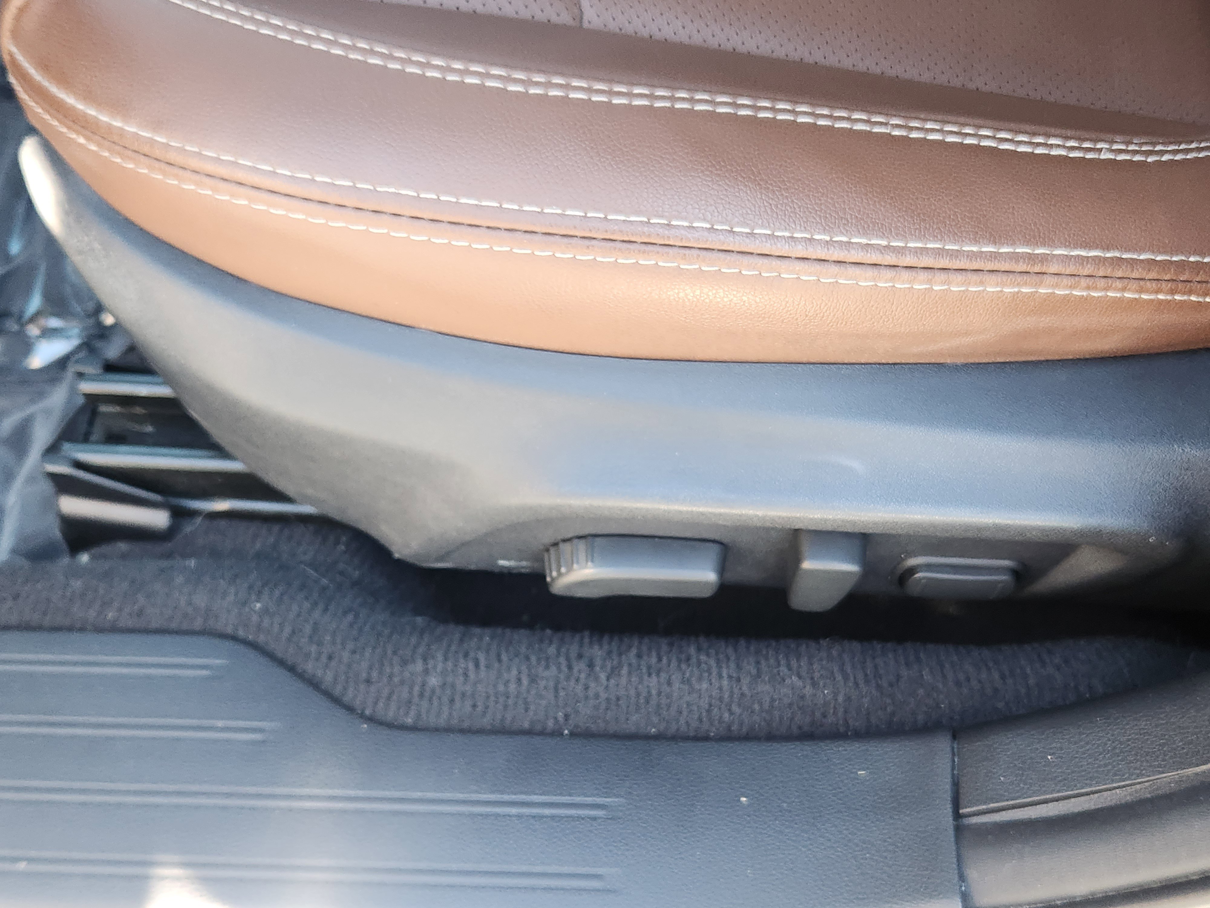 Used 2019 Subaru Outback 3.6R Touring image 15