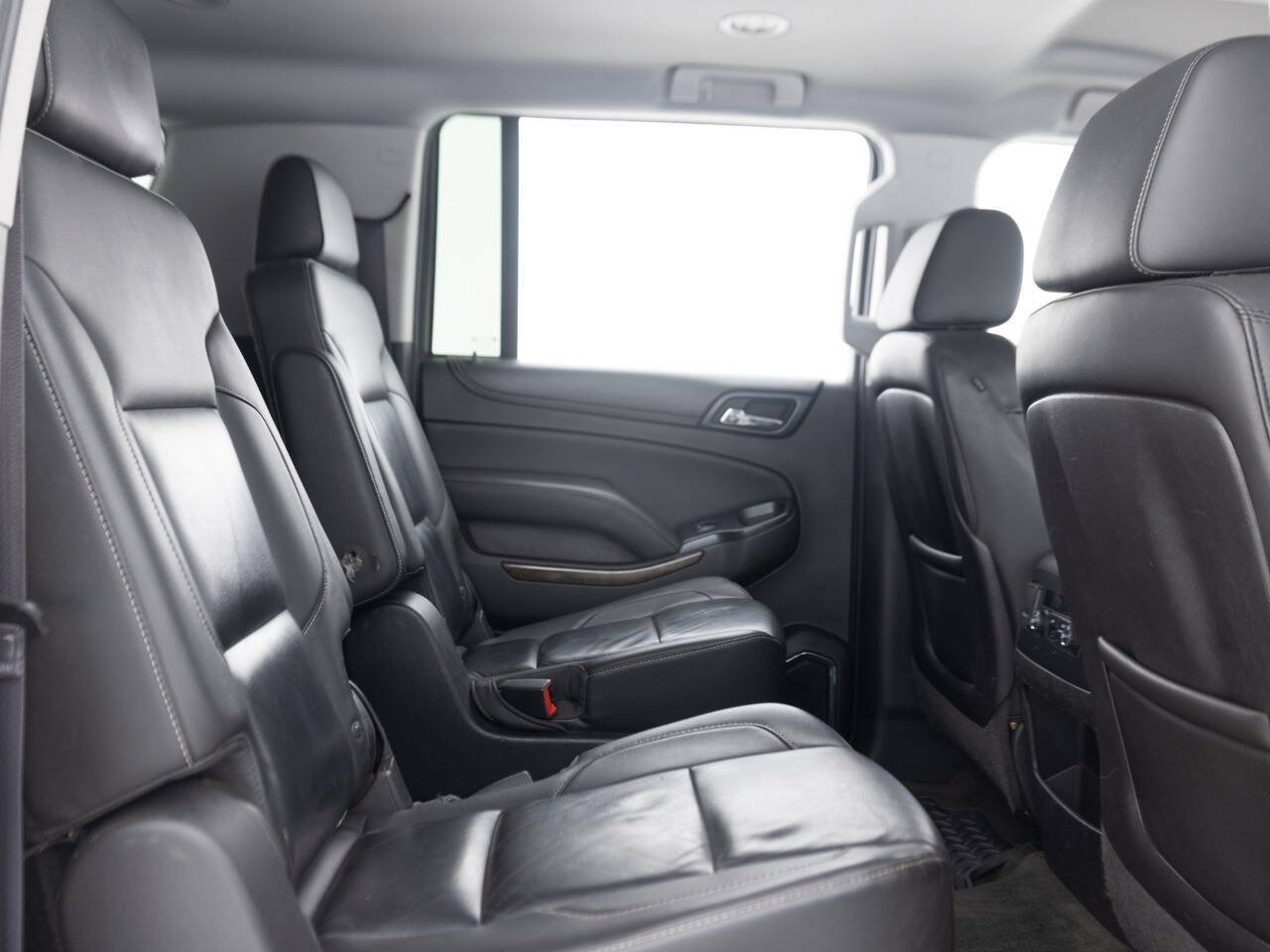Used 2015 Chevrolet Suburban LT AWD/4WD image 33