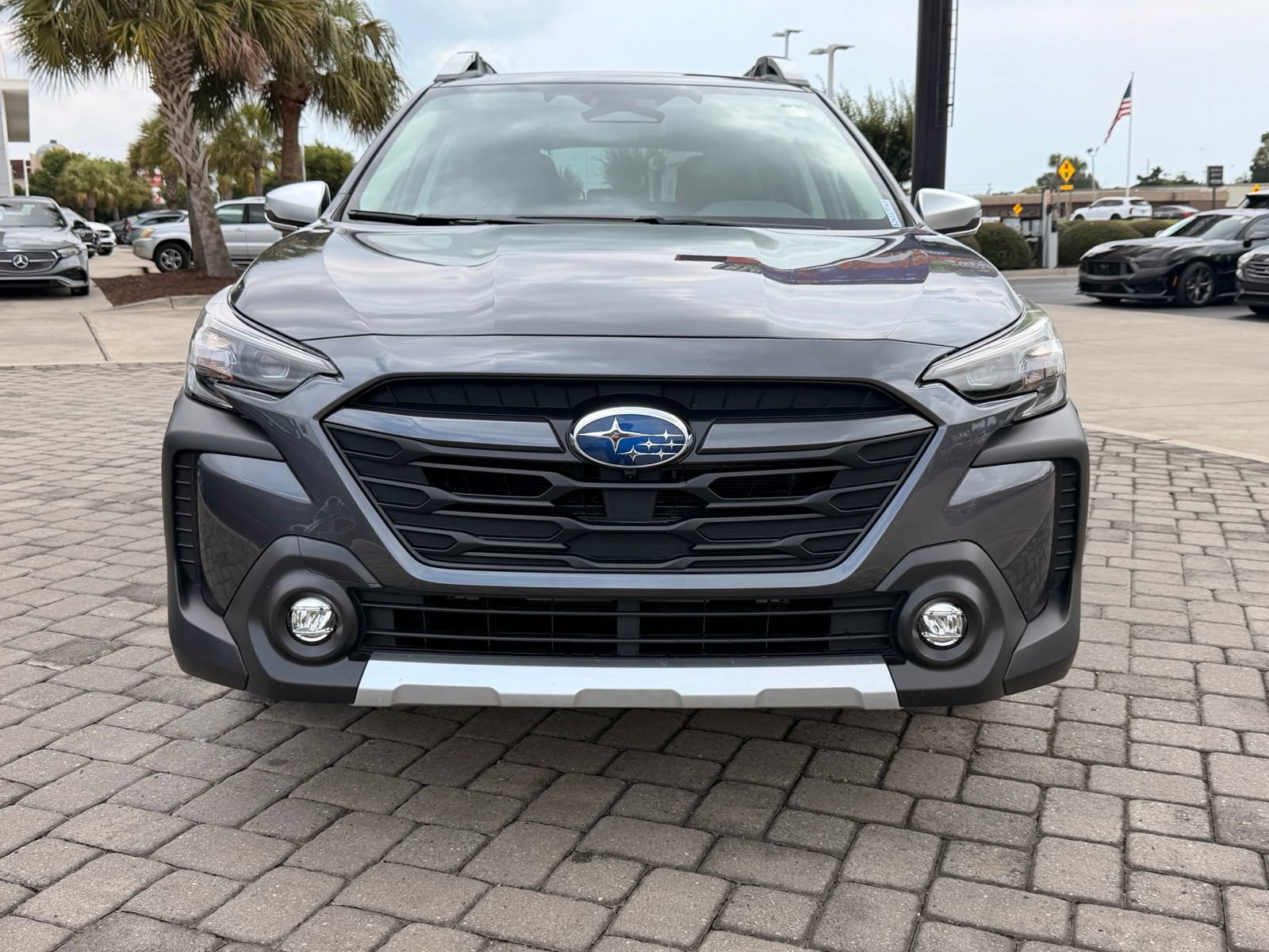 Used 2025 Subaru Outback Touring w/ Popular Package #2 AWD/4WD image 6