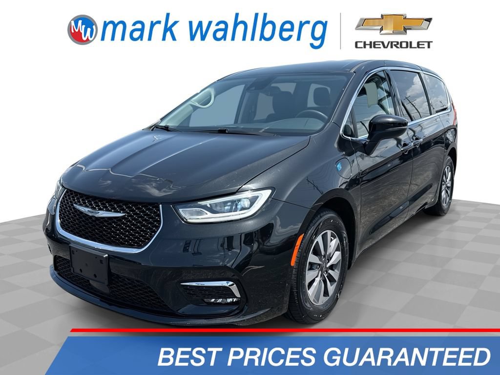 Used 2023 Chrysler Pacifica Touring-L FWD video 1